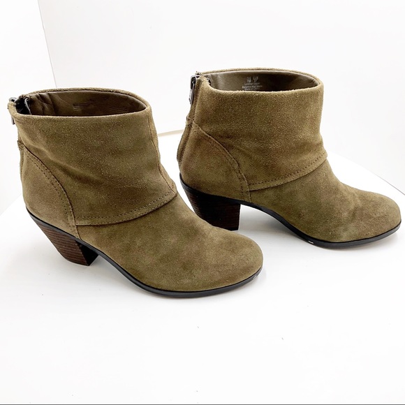 {Sam Edelman} Larkin Suede Ankle Boots - Picture 5 of 16